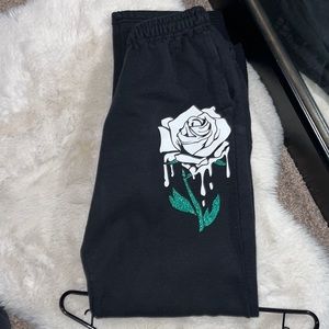Black MEDIUM sweats pants